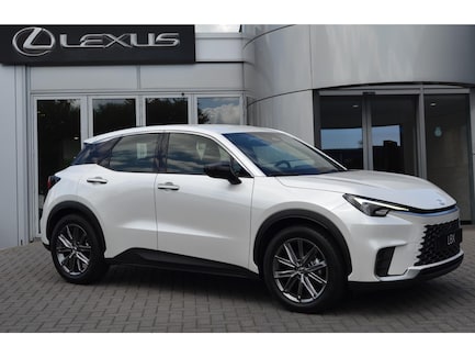 Lexus LBX 0
