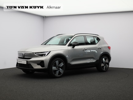 Volvo EX40 0