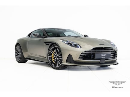Aston Martin DB12 0