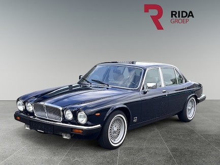 Jaguar XJ-12 0