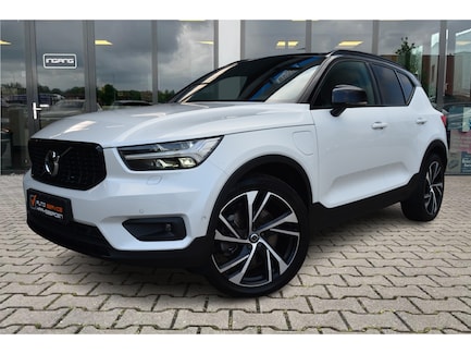 Volvo XC40 0