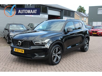 Volvo XC40 0