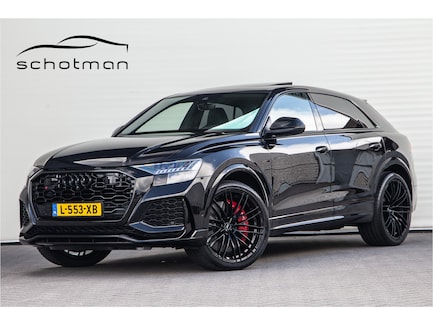 Audi RS Q8 0