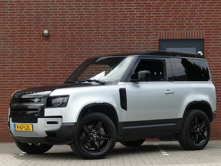 Land Rover Defender 0