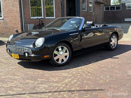 Ford Thunderbird 0