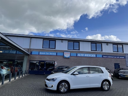 Volkswagen E-Golf 0