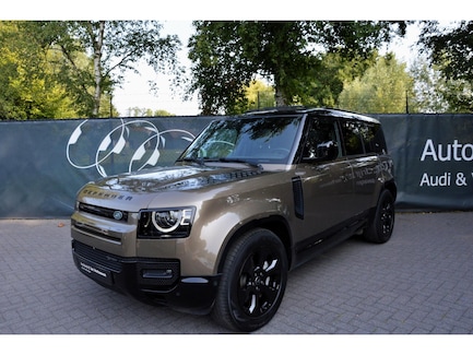 Land Rover Defender 0