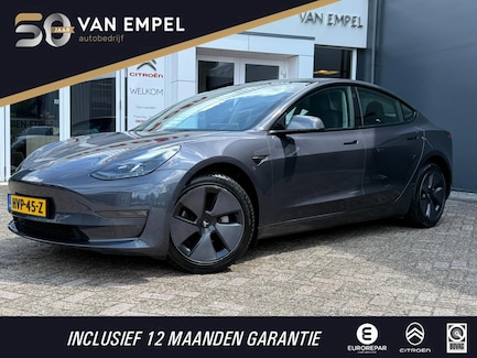 Tesla Model 3 0