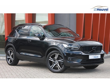 Volvo XC40 0