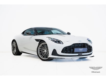Aston Martin DB12 0