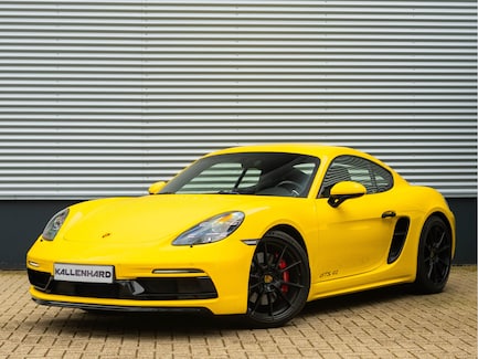 Porsche 718 Cayman 0