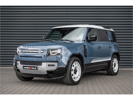 Land Rover Defender 0