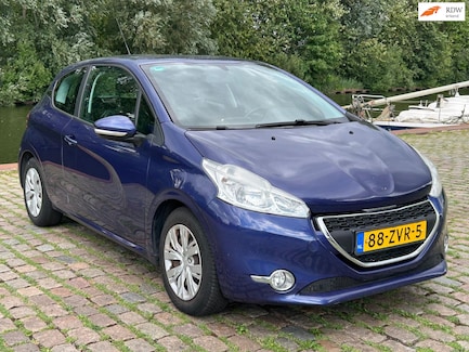 Peugeot 208 0