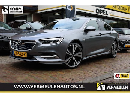 Opel Insignia 0
