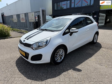 Kia Rio 0