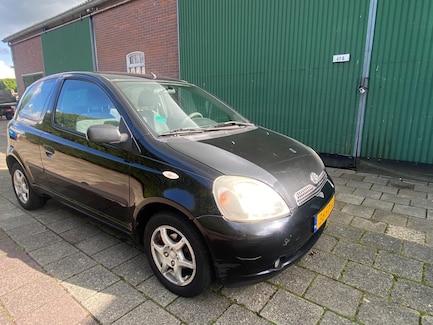Toyota Yaris 0