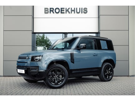 Land Rover Defender 0