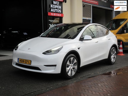 Tesla Model Y 0