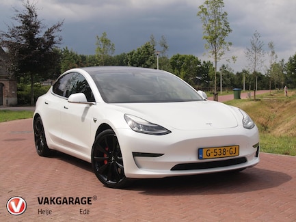 Tesla Model 3 0