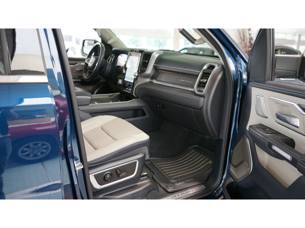 Dodge Ram 1500 Benzine [VTZ-93-Z] | AutoTrack