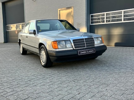 Mercedes-Benz 200-Serie 0