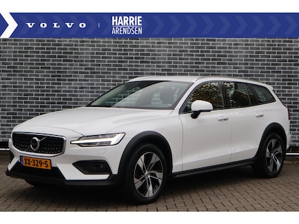 Volvo V60 Cross Country 0