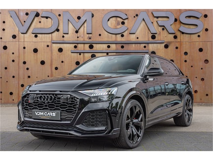 Audi RS Q8 0