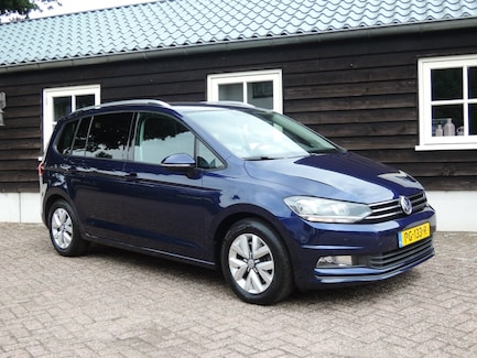 Volkswagen Touran 0