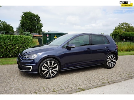 Volkswagen Golf 0