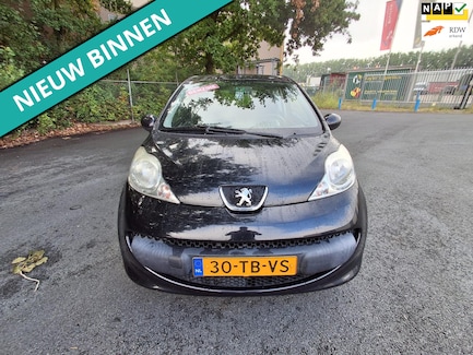 Peugeot 107 0