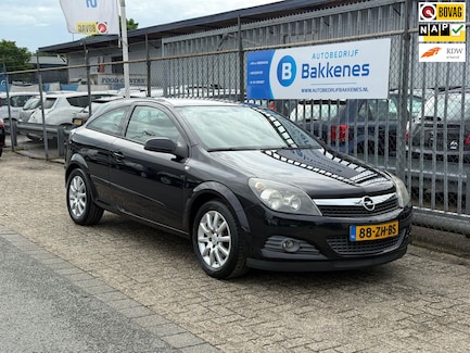 Opel Astra 0