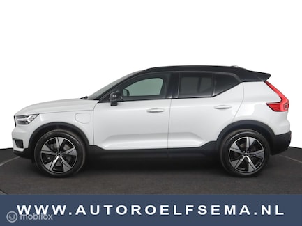 Volvo XC40 0