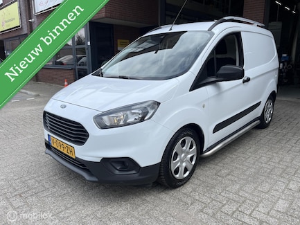 Ford Transit Courier 0