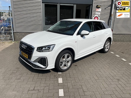 Audi Q2 0