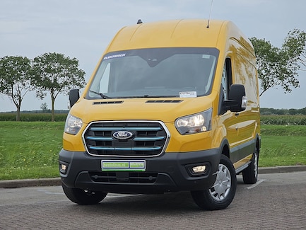 Ford E-Transit 0