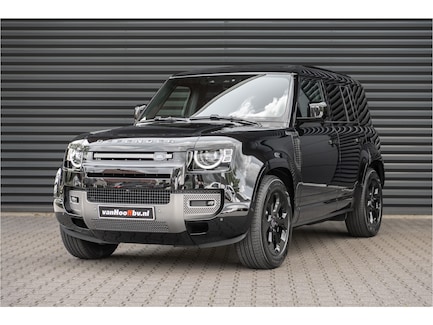 Land Rover Defender 0