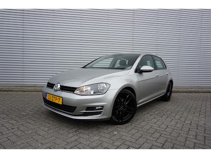 Volkswagen Golf 0