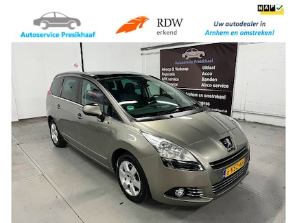 Peugeot 5008 0