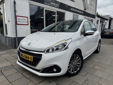 Peugeot 208 0