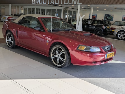 Ford Mustang 0