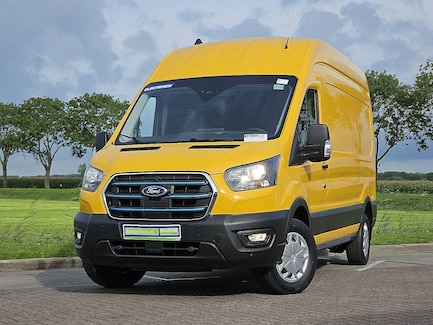 Ford E-Transit 0