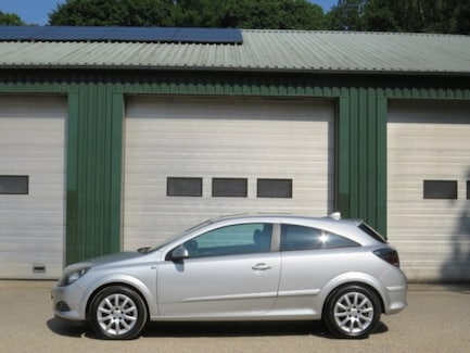 Opel Astra 0