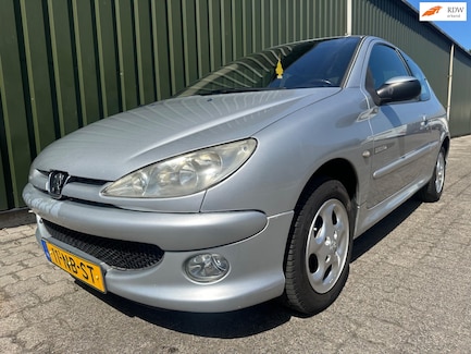 Peugeot 206 0
