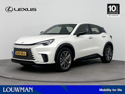 Lexus LBX 0