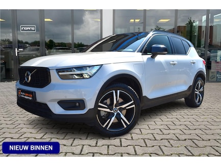 Volvo XC40 0