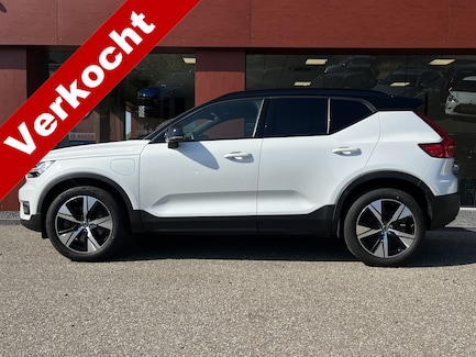 Volvo XC40 0