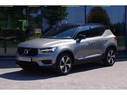 Volvo XC40 0