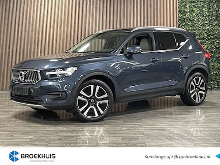 Volvo XC40 0