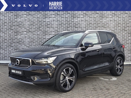 Volvo XC40 0