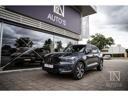 Volvo XC40 0
